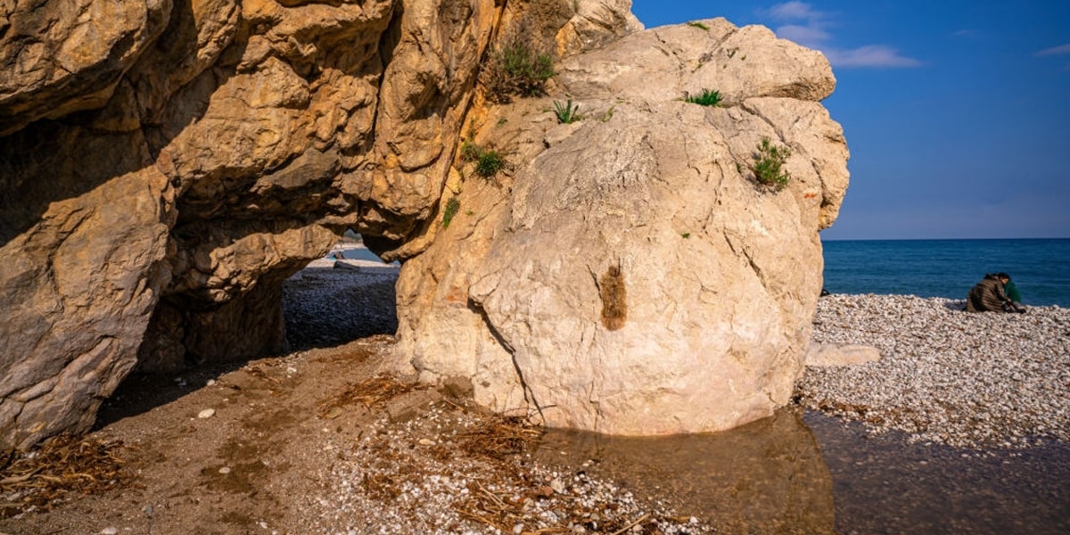 SIDE Beach